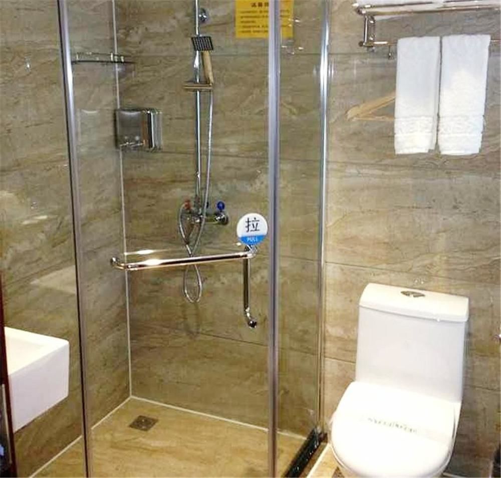Yuwei Business Hotel Гуйлинь Экстерьер фото