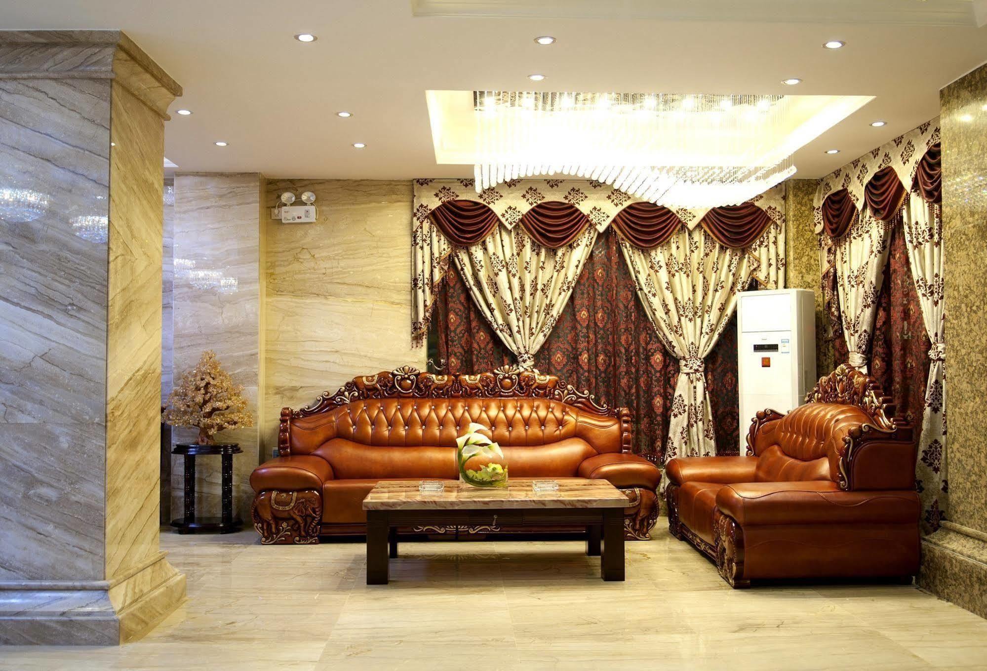 Yuwei Business Hotel Гуйлинь Экстерьер фото