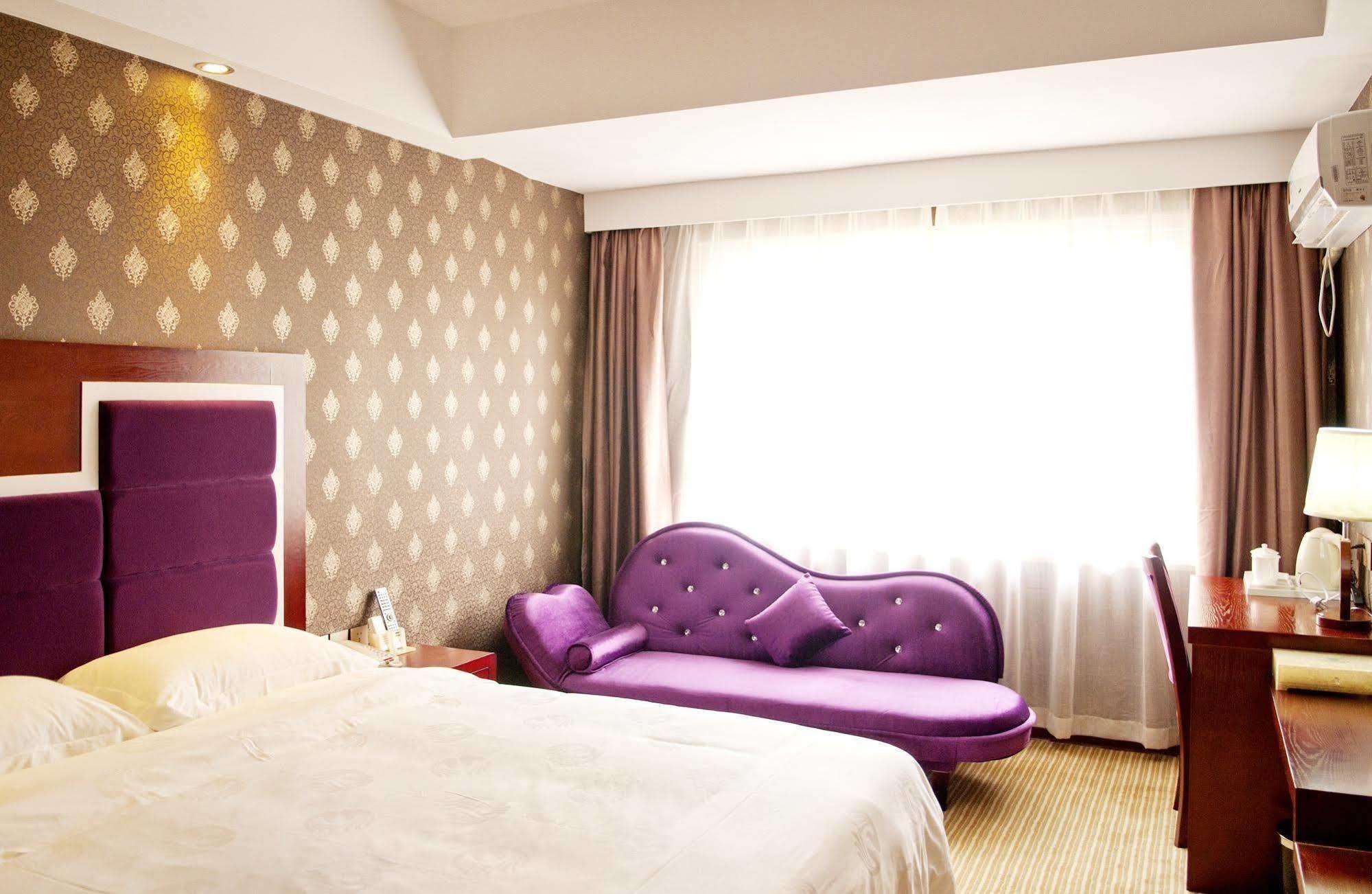 Yuwei Business Hotel Гуйлинь Экстерьер фото